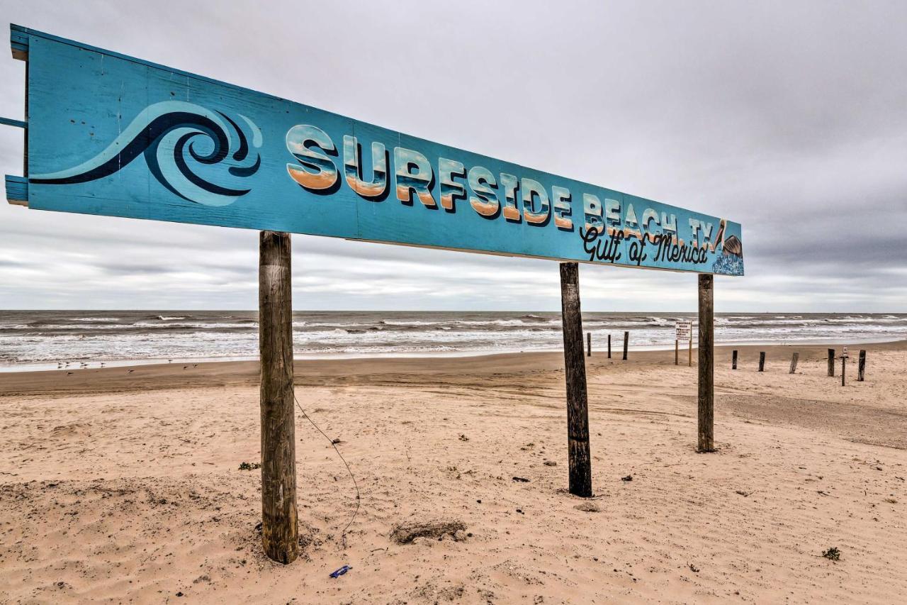 Surfside Beach Gem With Deck - 1 Block To Shore! فريبورت المظهر الخارجي الصورة